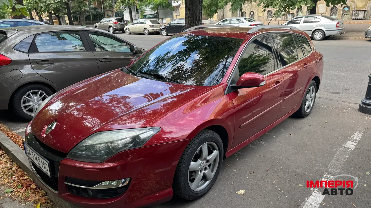 Renault Laguna - фото 1