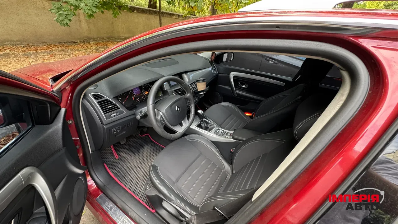 Renault Laguna - фото 5