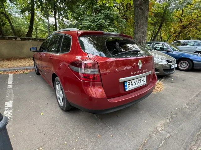 Renault Laguna - фото 4