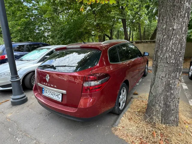 Renault Laguna - фото 2