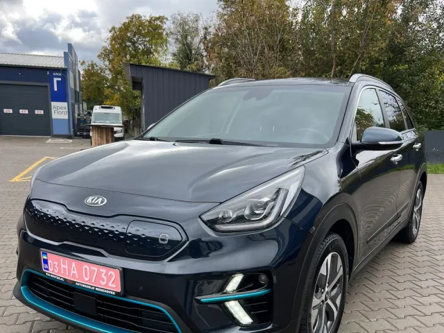 Kia Niro - фото 1