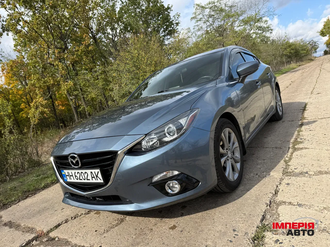 Mazda 3 - фото 3