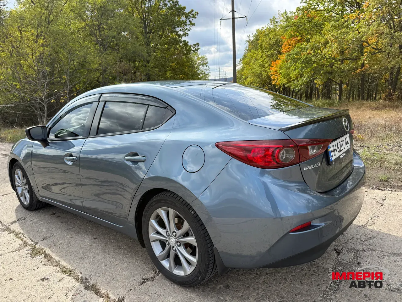 Mazda 3 - фото 6