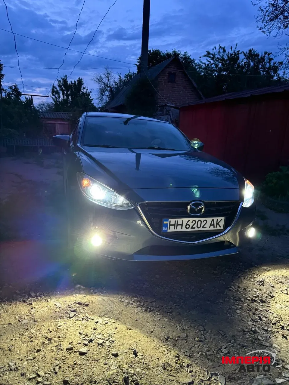 Mazda 3 - фото 2