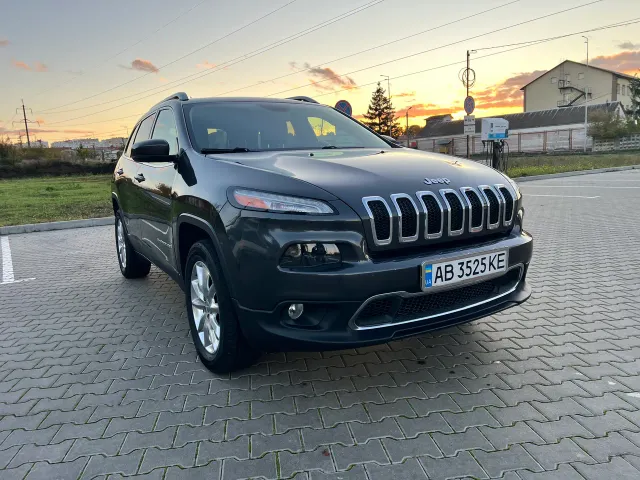 Jeep Cherokee - фото 1