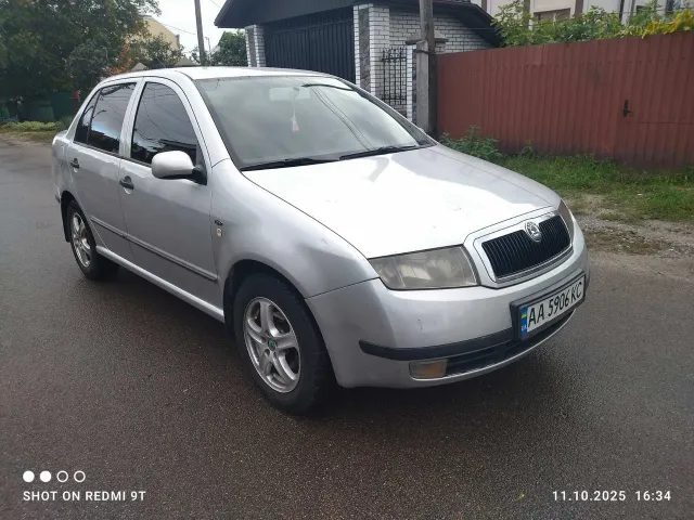 Skoda Fabia - фото 2