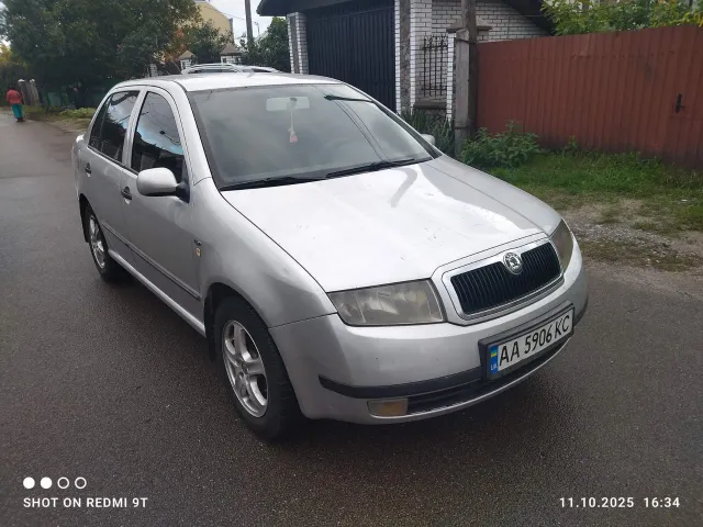 Skoda Fabia - фото 5