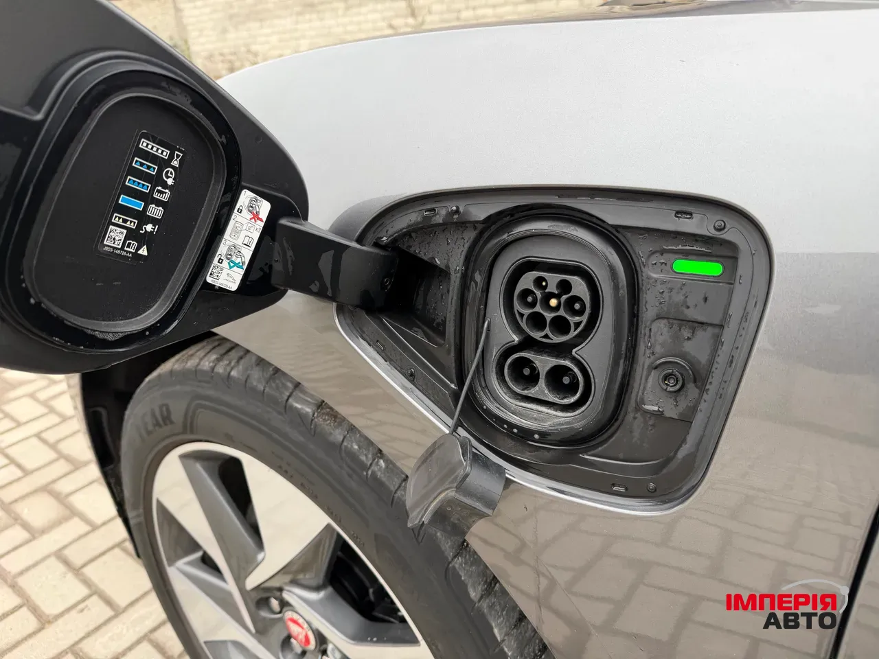 Jaguar I-Pace - фото 27