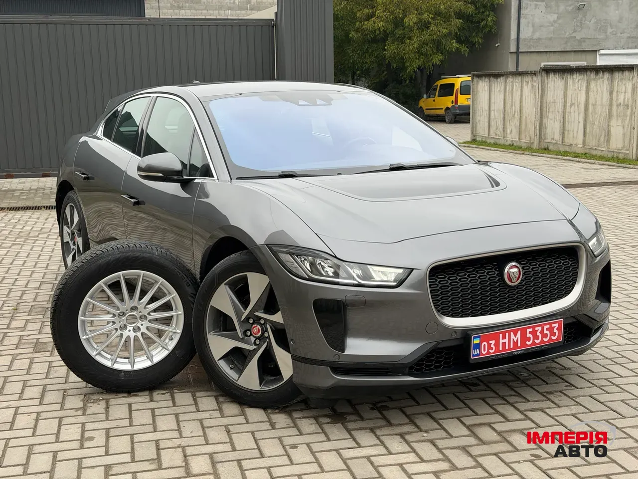 Jaguar I-Pace - фото 1