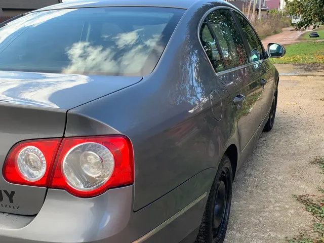 Volkswagen Passat - фото 2