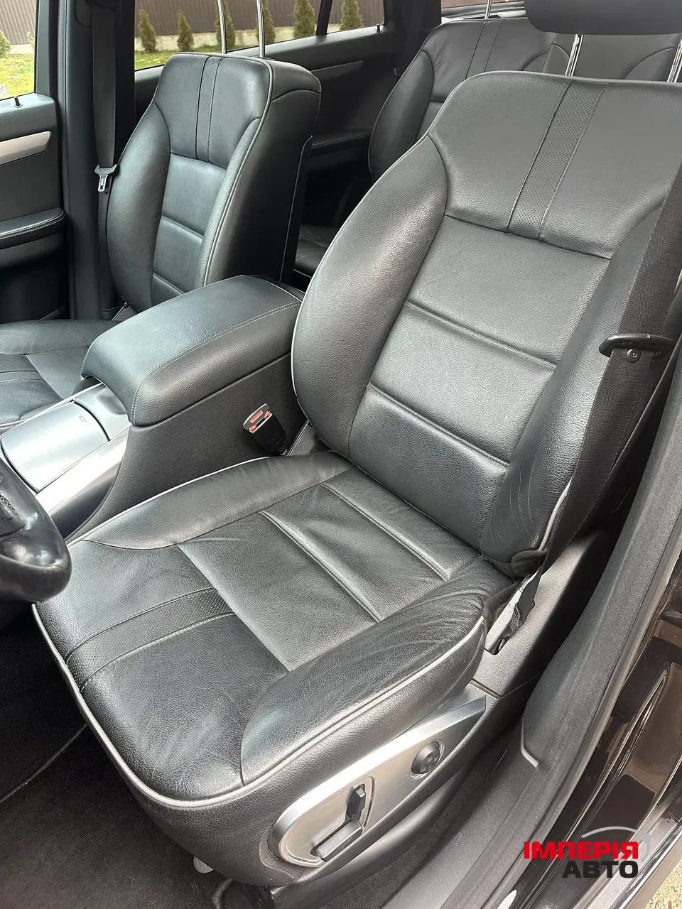 Mercedes-Benz R-Класс - фото 31