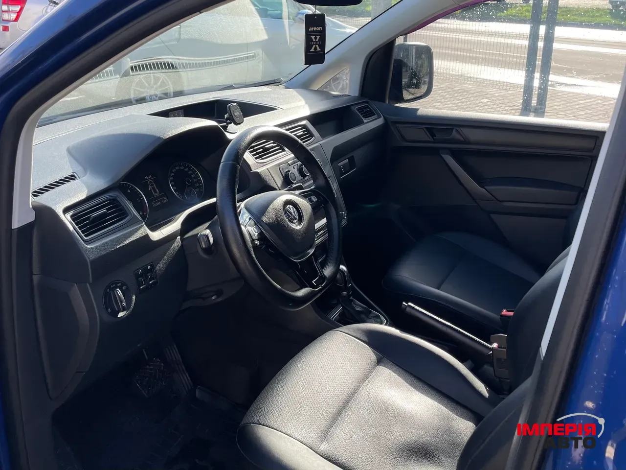 Volkswagen Caddy - фото 5