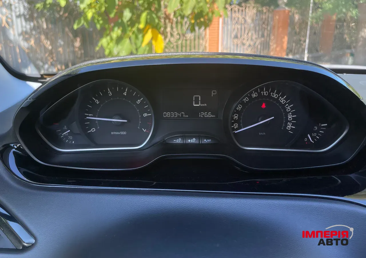 Peugeot 208 - фото 15