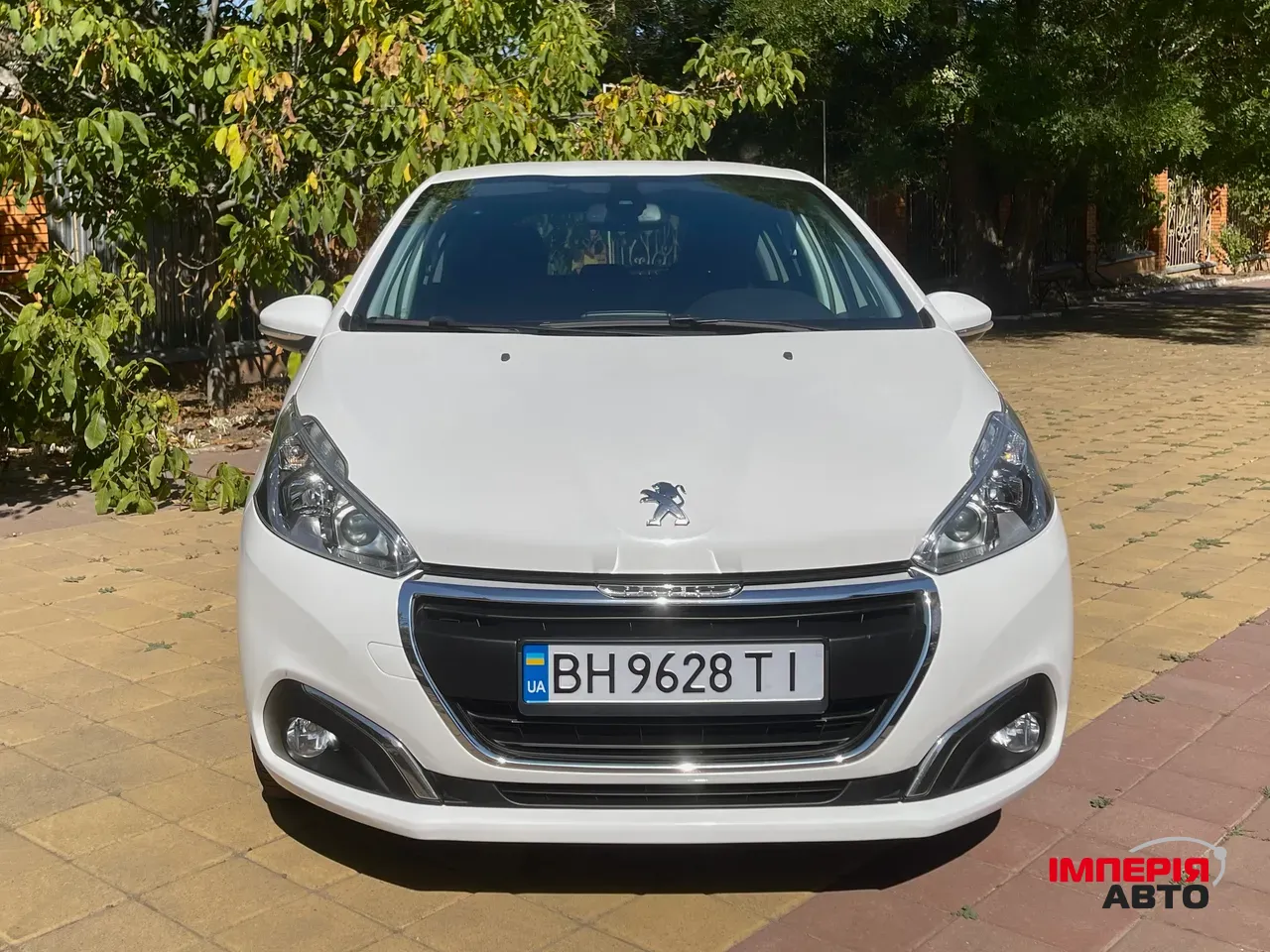 Peugeot 208 - фото 2