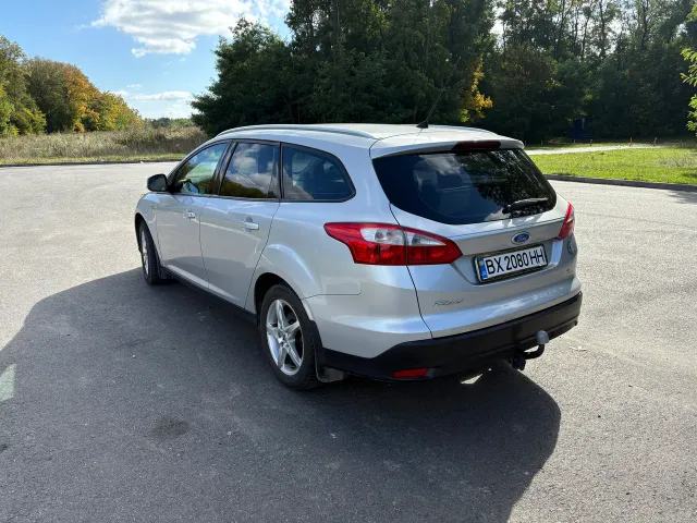 Ford Focus - фото 3
