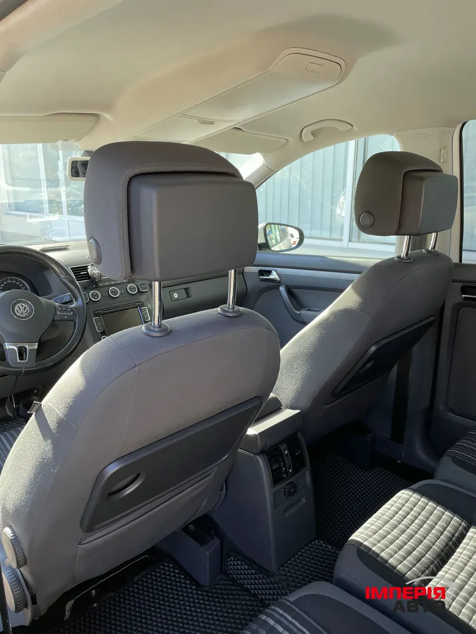 Volkswagen Touran - фото 17