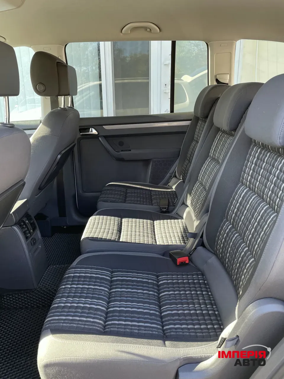 Volkswagen Touran - фото 18