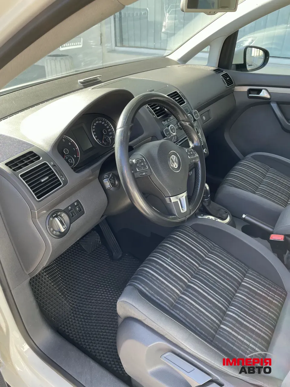 Volkswagen Touran - фото 30