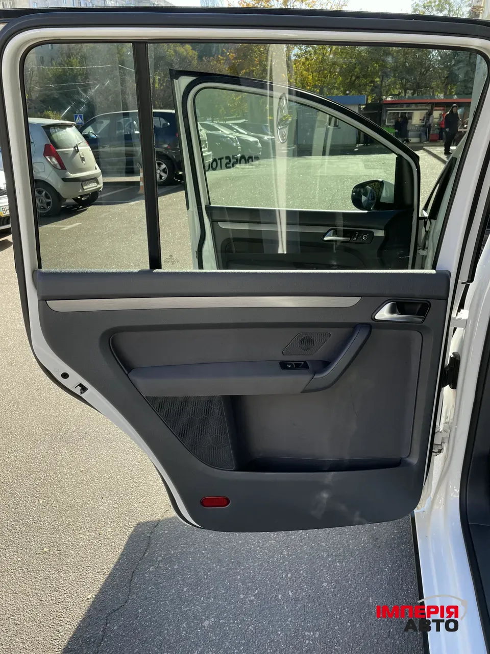 Volkswagen Touran - фото 20