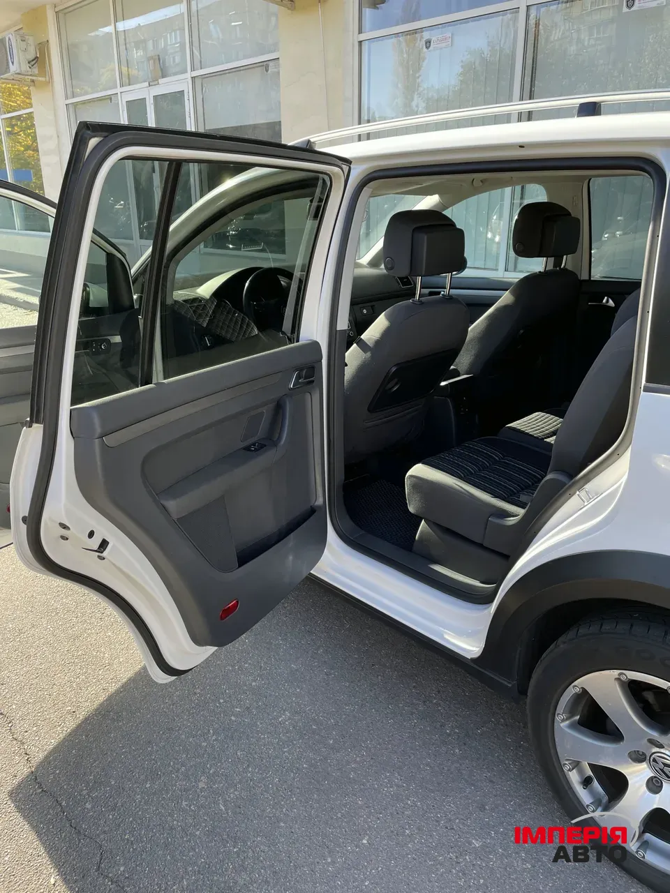 Volkswagen Touran - фото 15