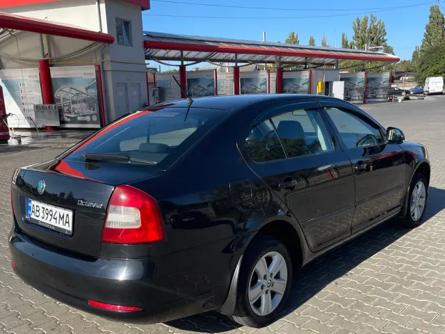 Skoda Octavia - фото 1