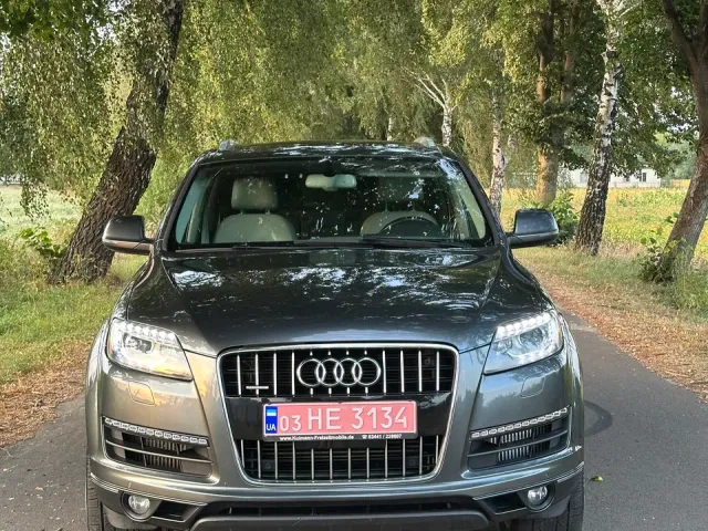 Audi Q7 - фото 2