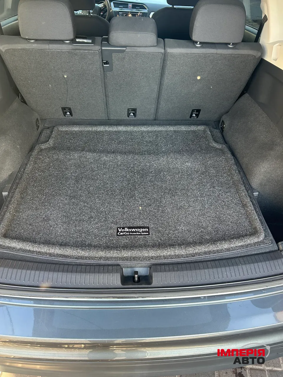 Volkswagen Tiguan - фото 8