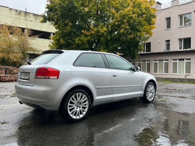Audi A3 - фото 5