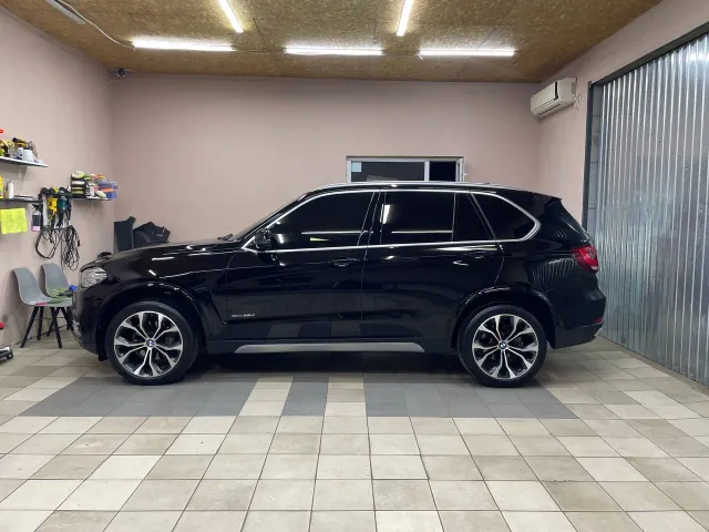 BMW X5 - фото 3