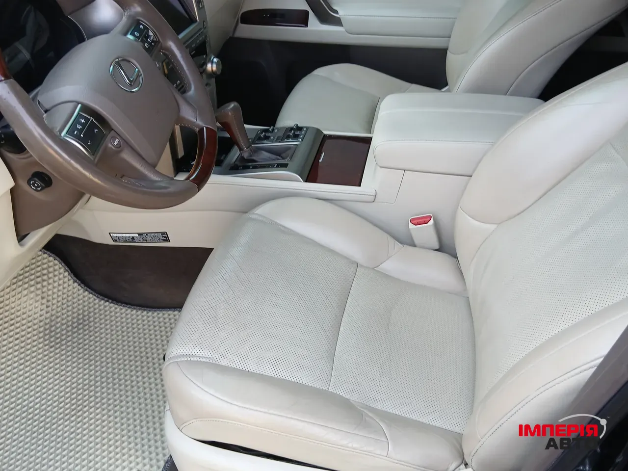 Lexus GX - фото 9