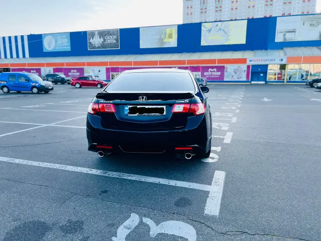 Honda Accord - фото 3