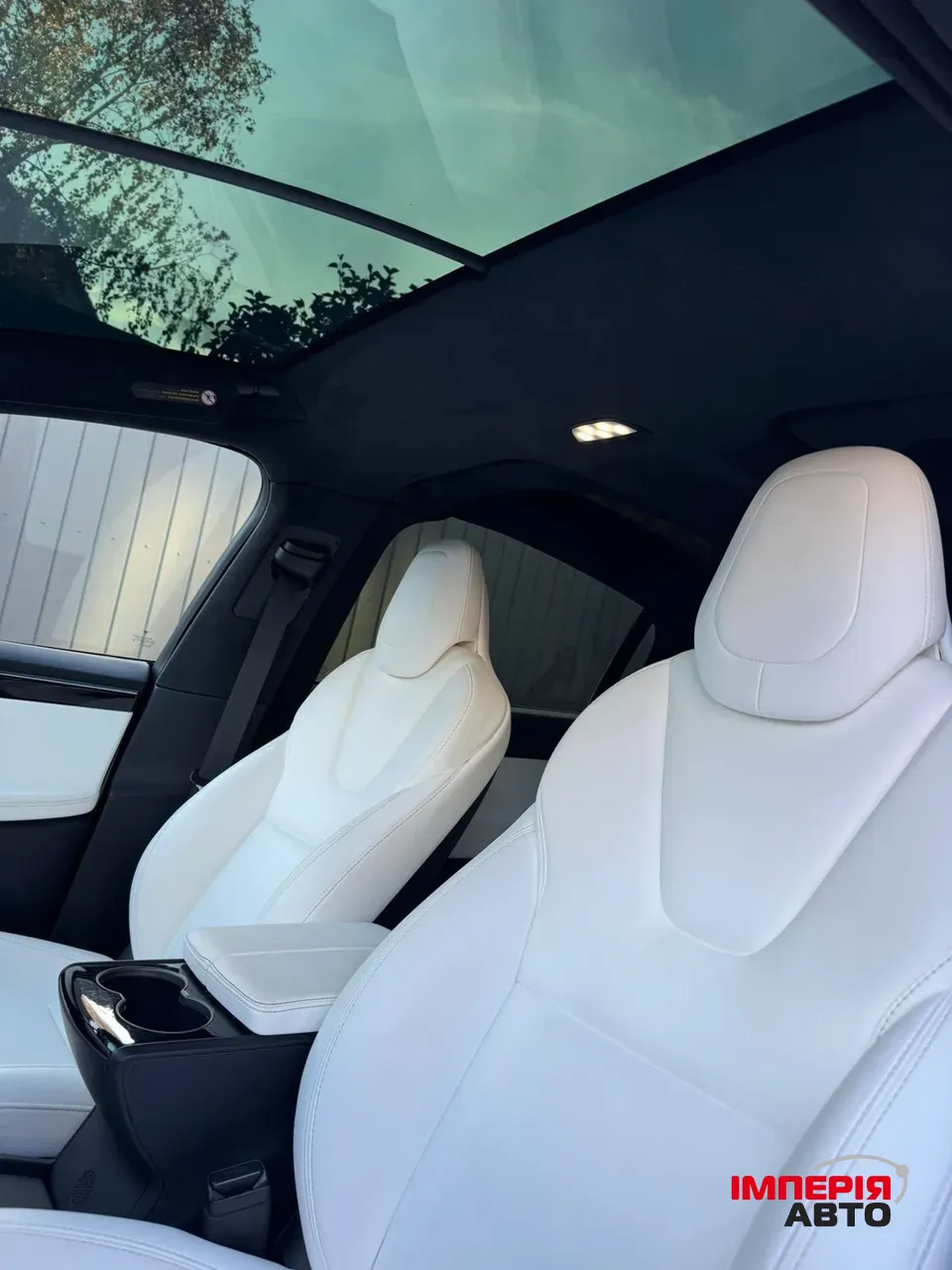 Tesla Model X - фото 9