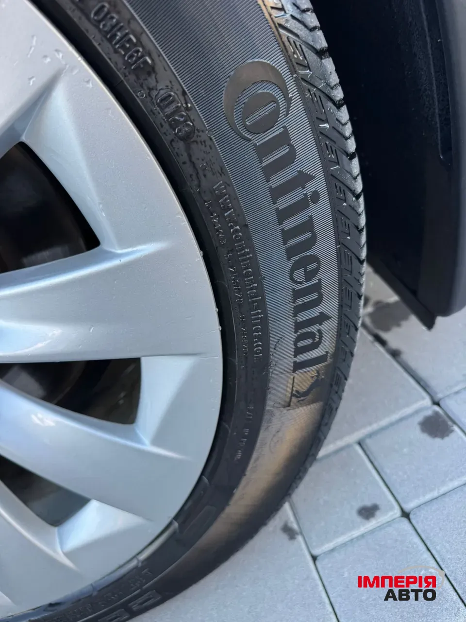 Tesla Model X - фото 12