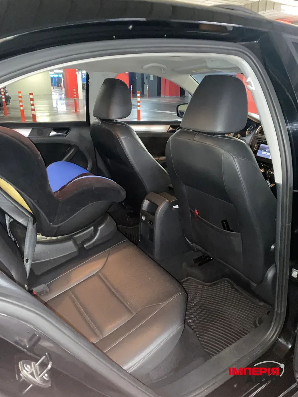 Volkswagen Jetta - фото 13