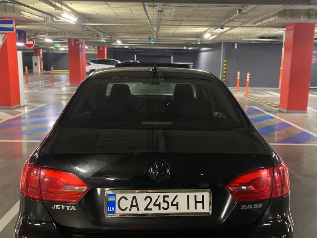 Volkswagen Jetta - фото 5