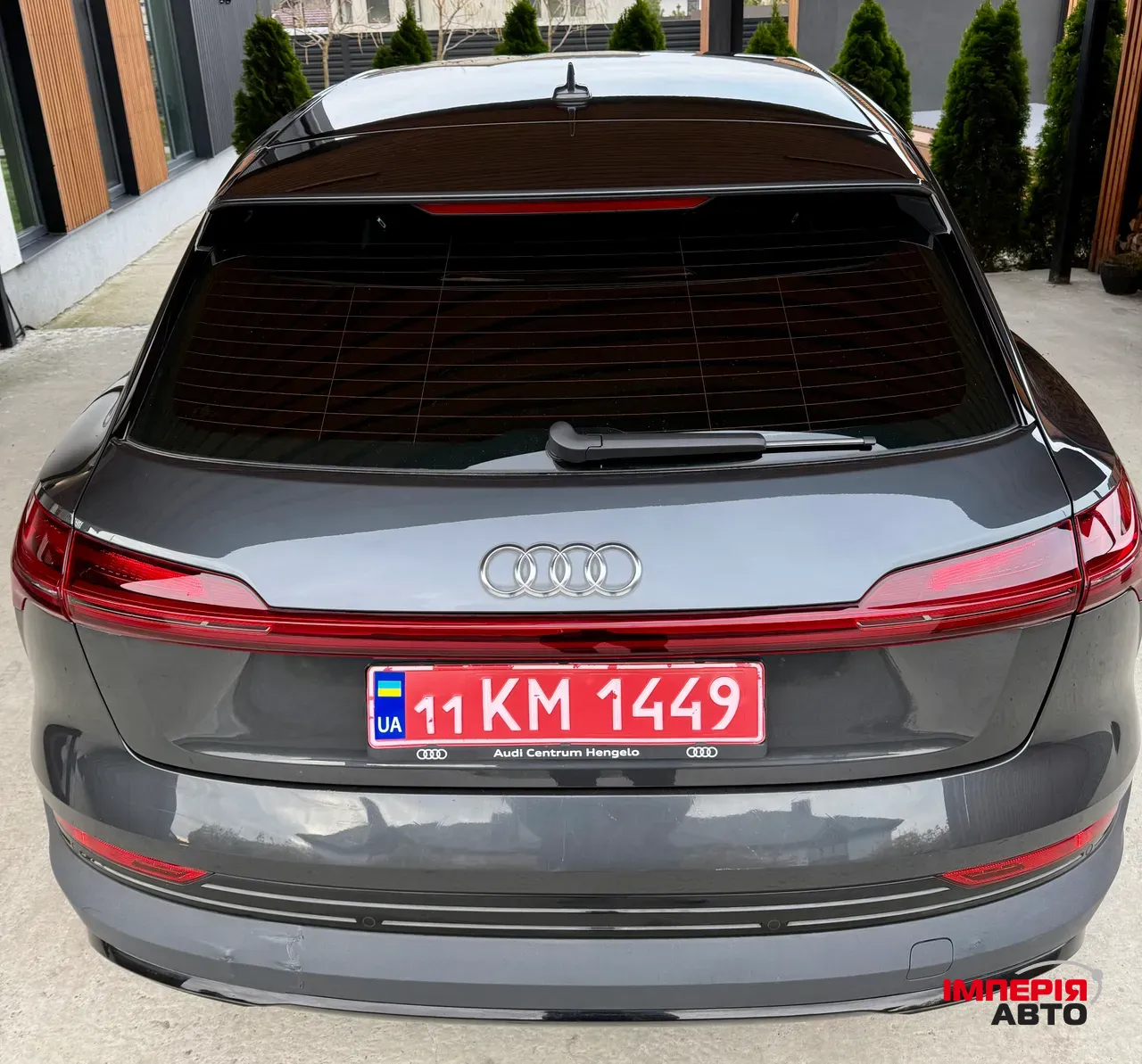 Audi e-tron - фото 28