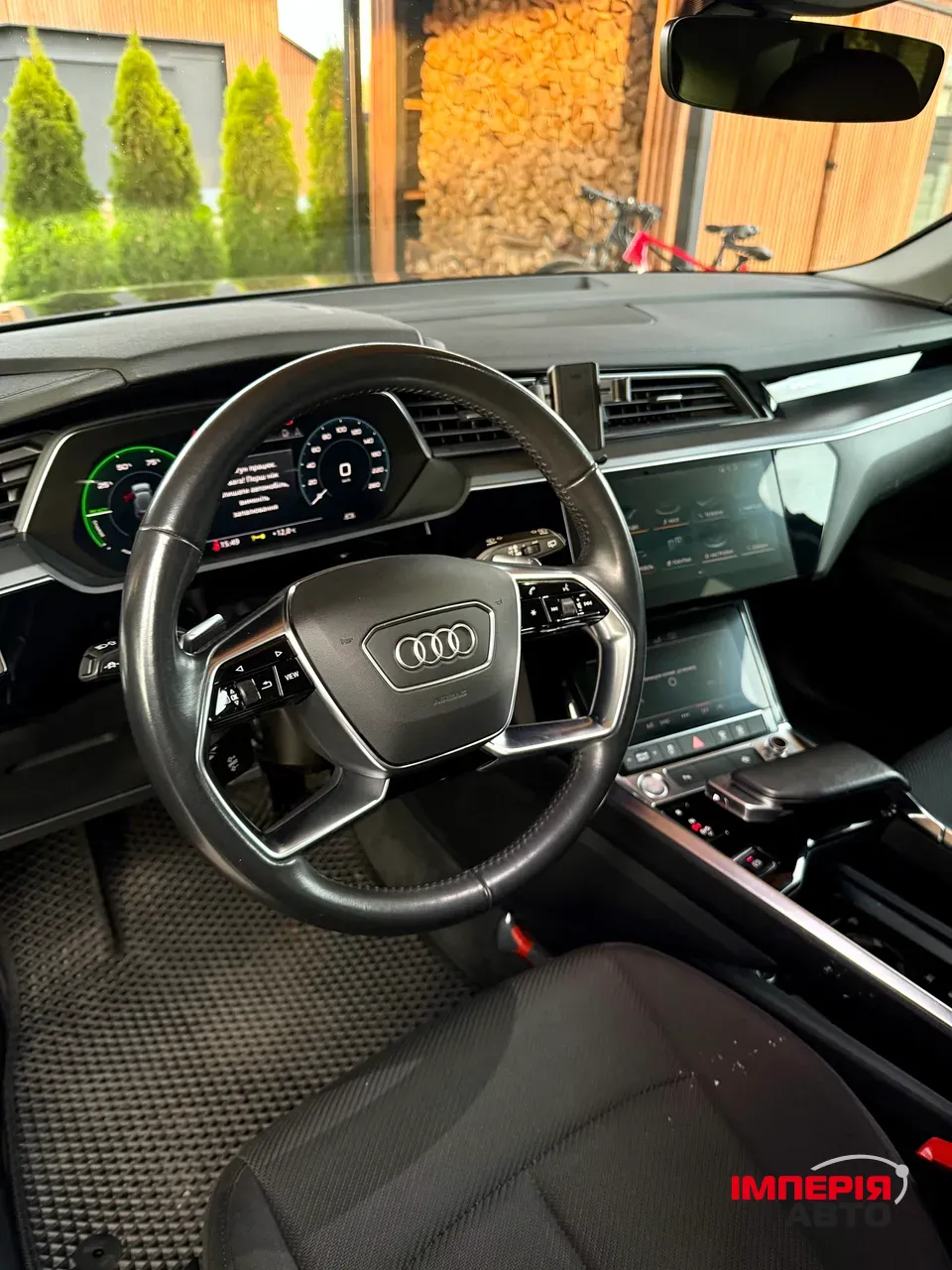 Audi e-tron - фото 30