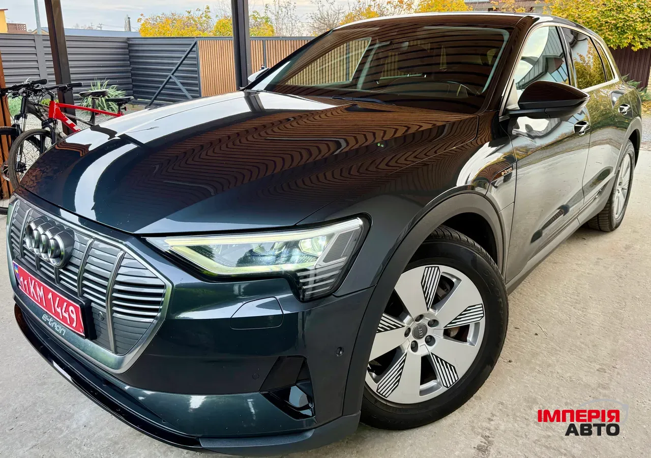 Audi e-tron - фото 21