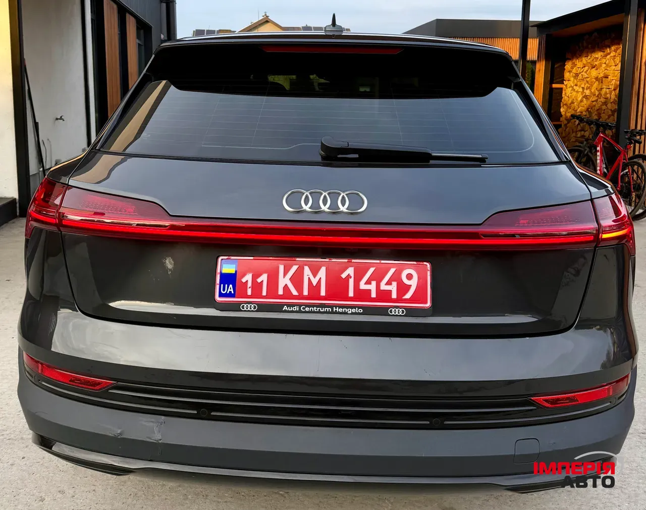 Audi e-tron - фото 4