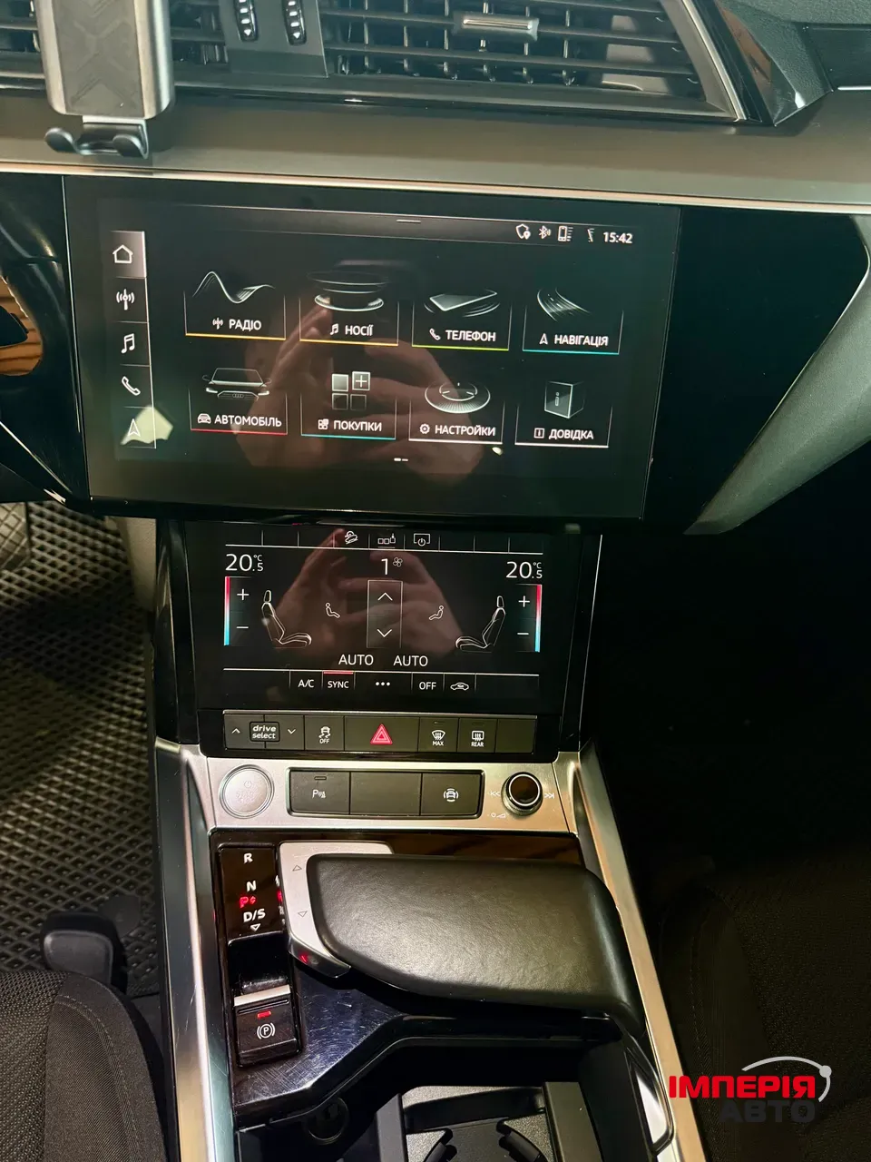 Audi e-tron - фото 20