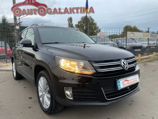 Volkswagen Tiguan - фото 1