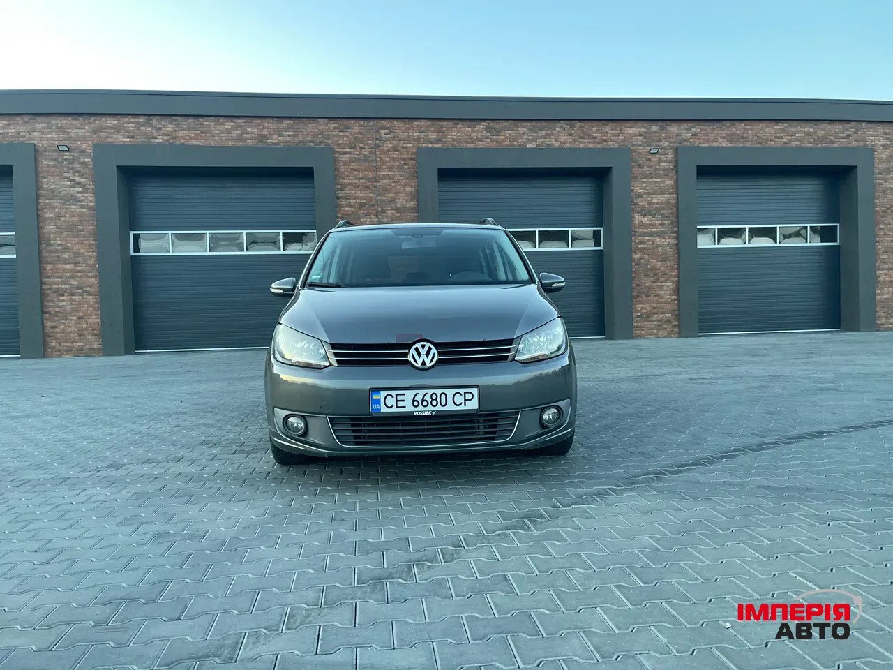 Volkswagen Touran - фото 6