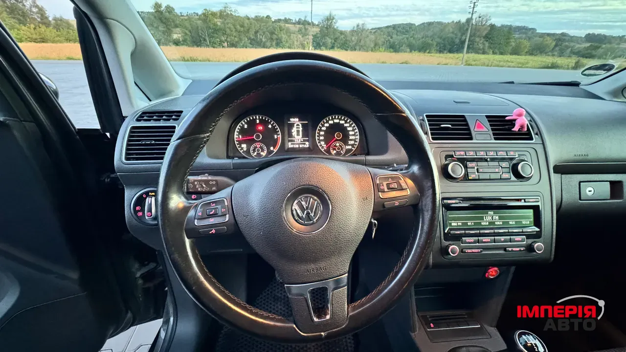 Volkswagen Touran - фото 32