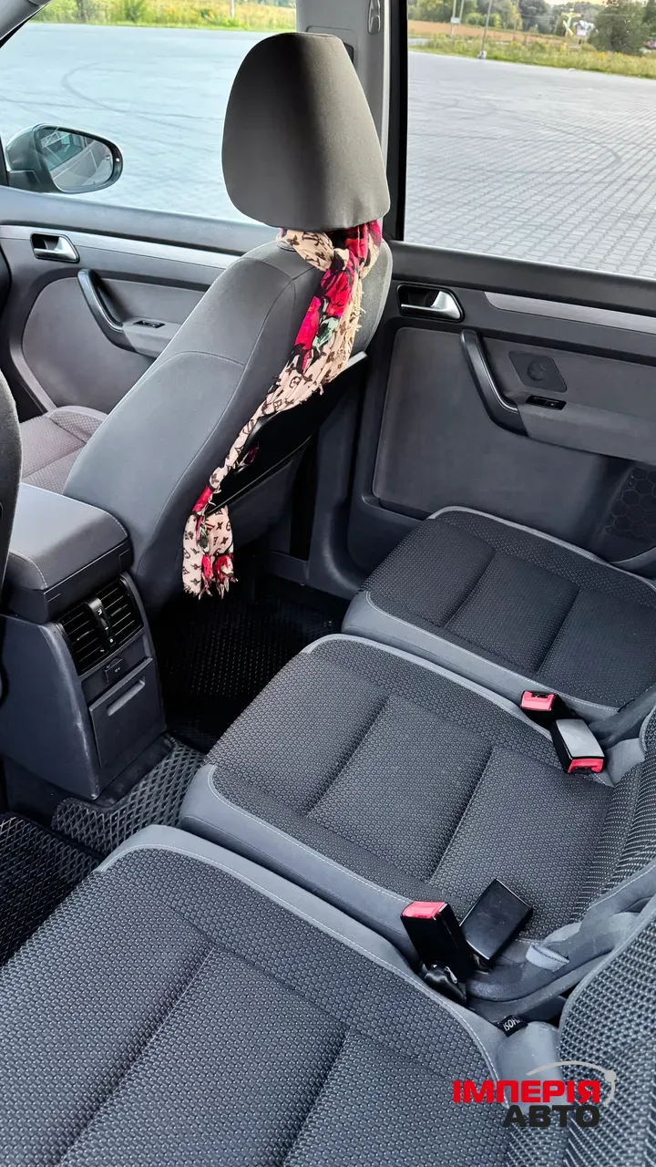 Volkswagen Touran - фото 21
