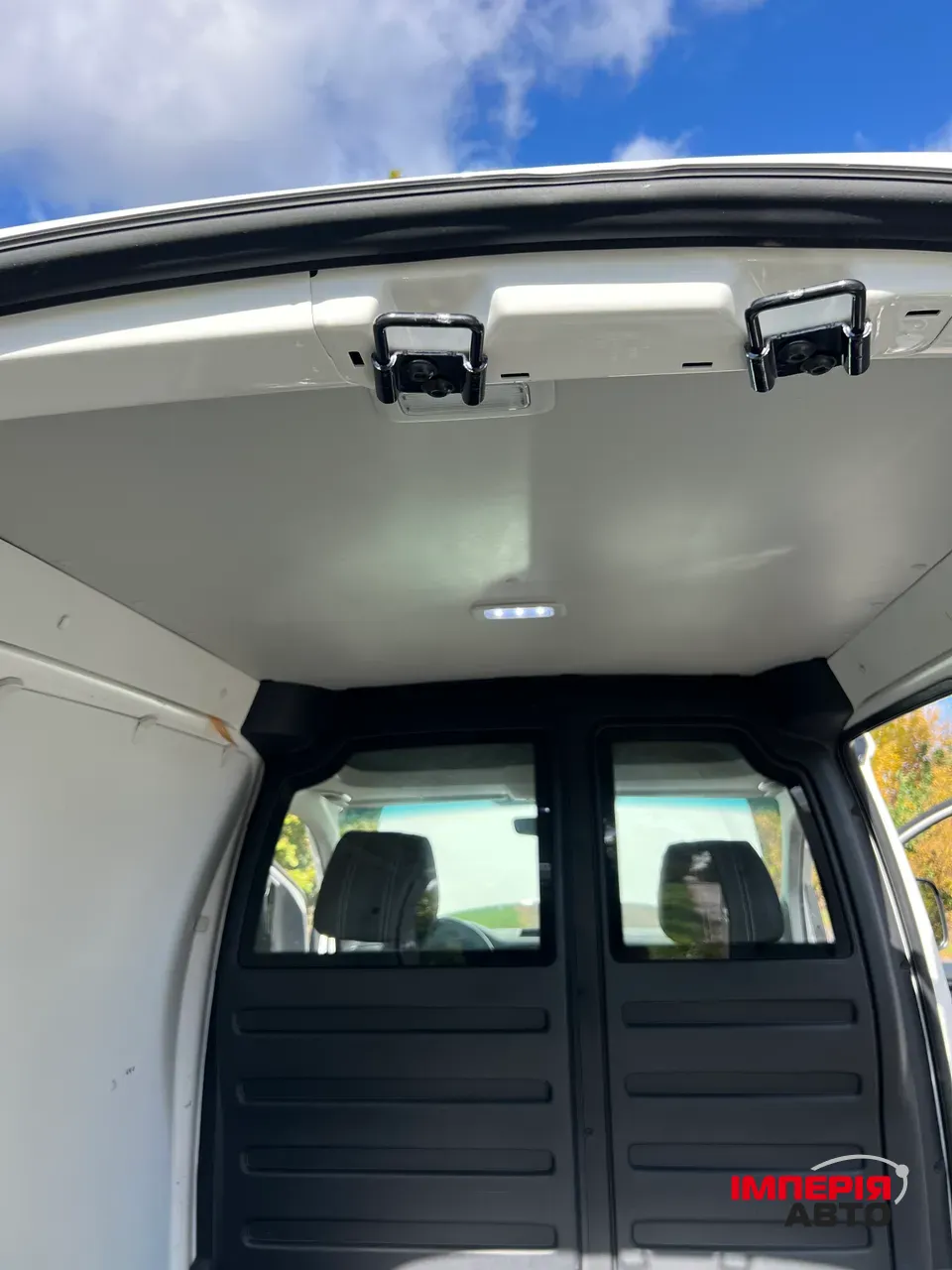 Volkswagen Caddy - фото 31