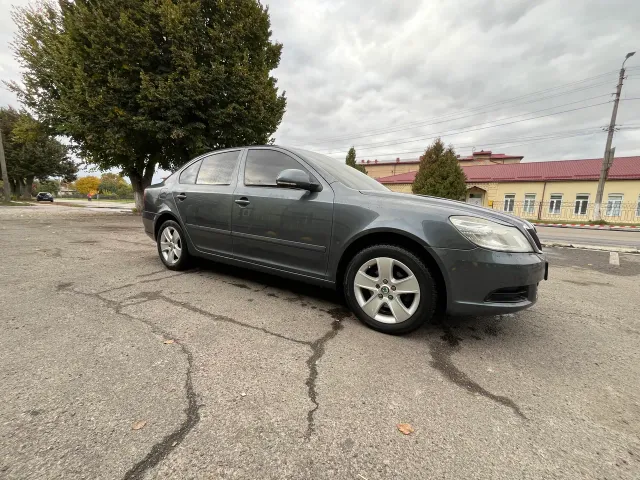 Skoda Octavia - фото 4