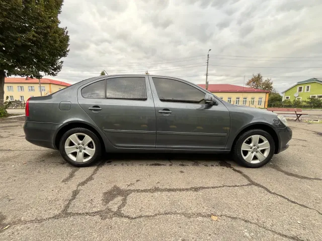 Skoda Octavia - фото 5