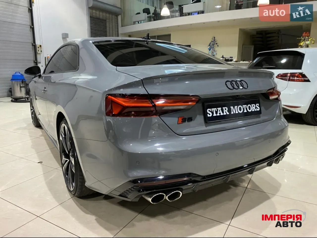 Audi S5 - фото 6