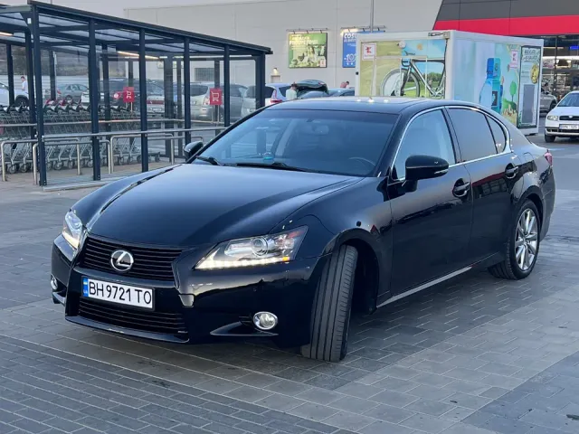 Lexus GS - фото 4