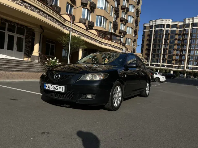 Mazda 3 - фото 4